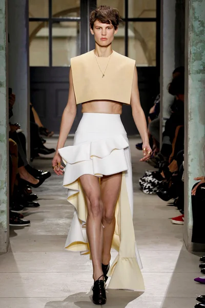 Look 7
